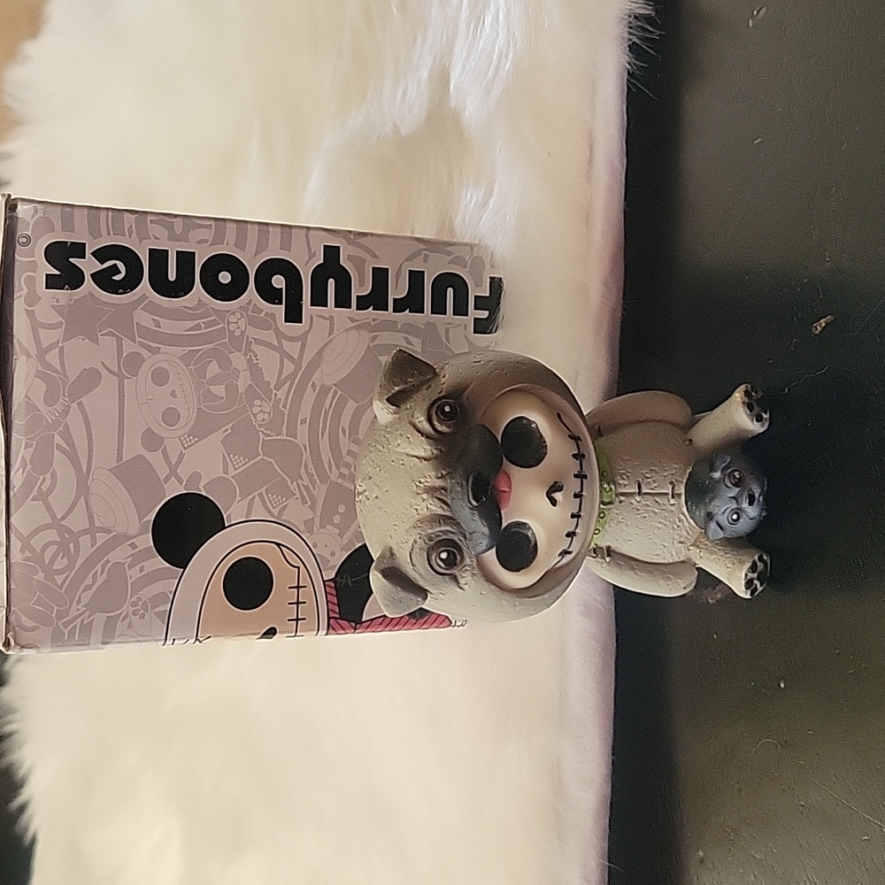 Furrybones Pugsly figurine
